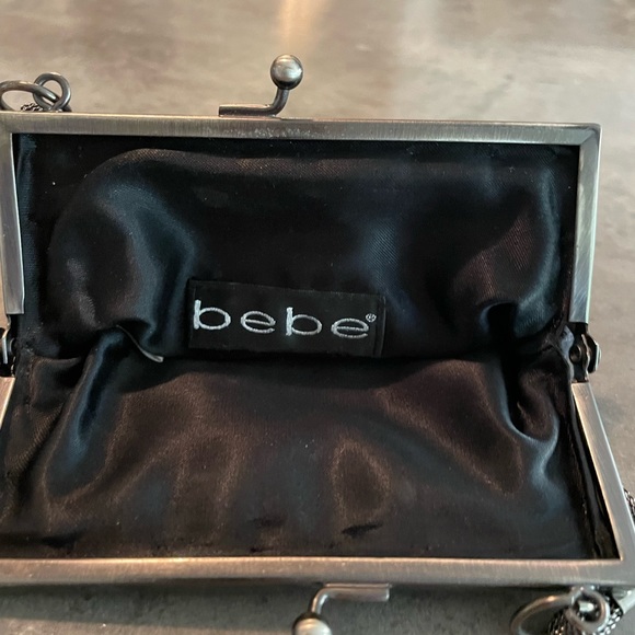 Bebe sequine flower purse - Picture 3 of 4